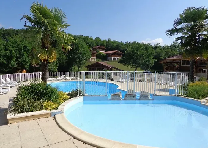 Cahors - 4 Pers. مكان تخييم *