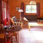 Camping Cahors - 4 Pers. *